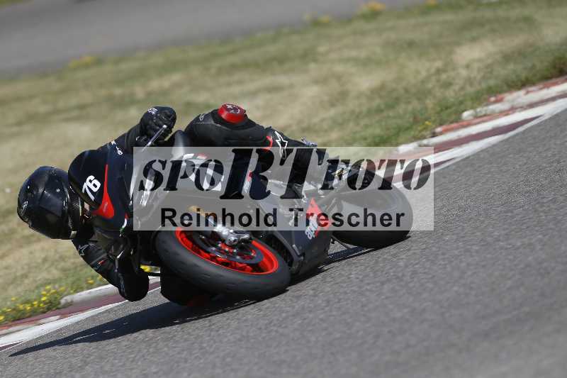 /21 17.06.2026  Ducati Schweiz Track Warmup ADR/Gruppe gelb/76